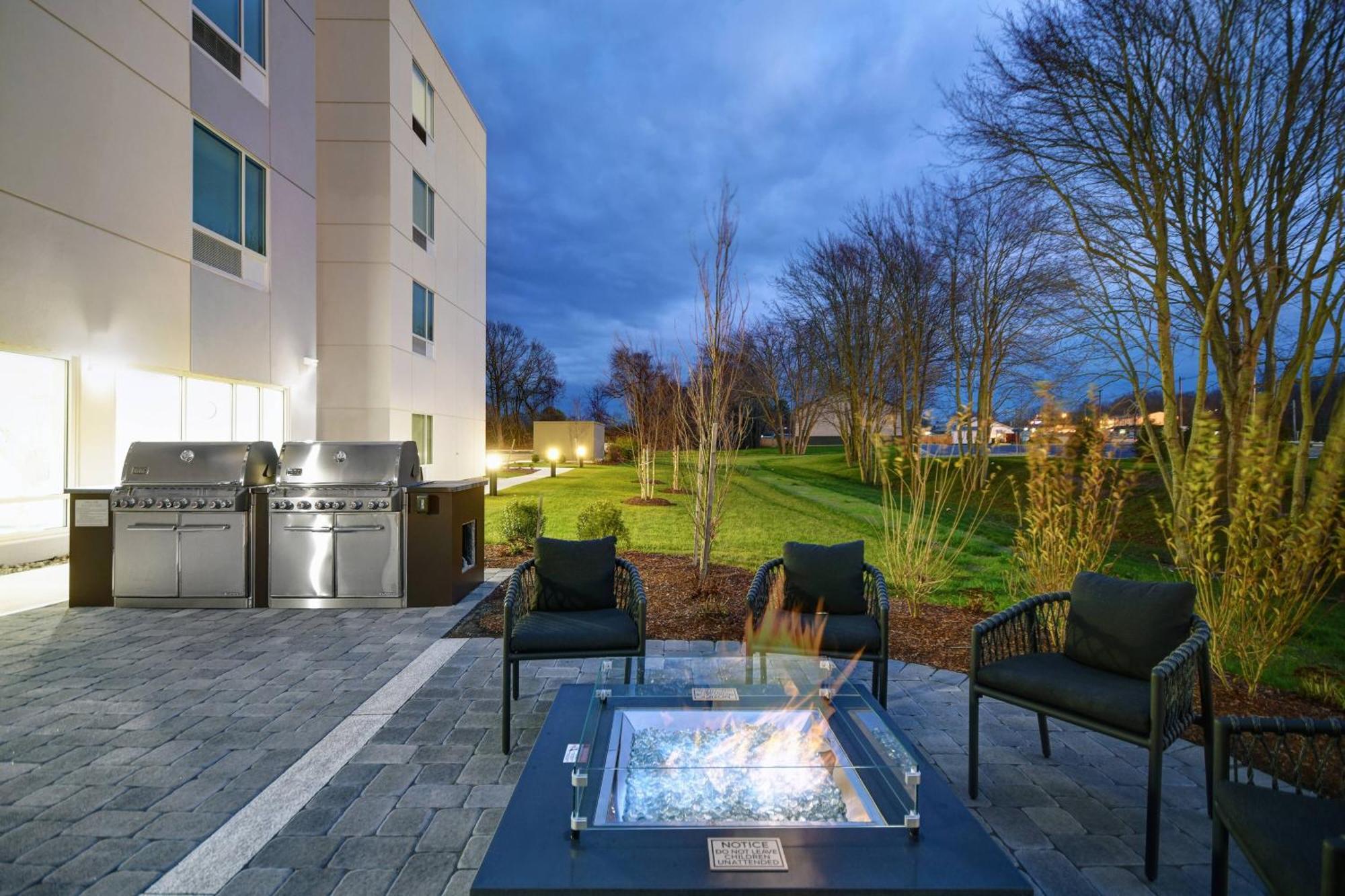 Towneplace Suites By Marriott Fall River Westport מראה חיצוני תמונה
